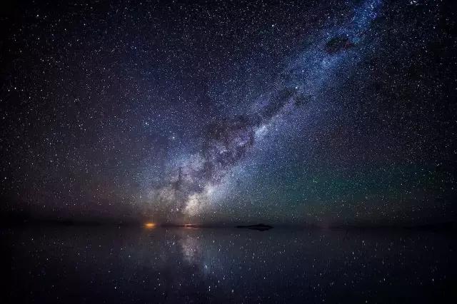 这才是旅行的样子，从亚洲至南美洲，他比我们多了点勇气和决心