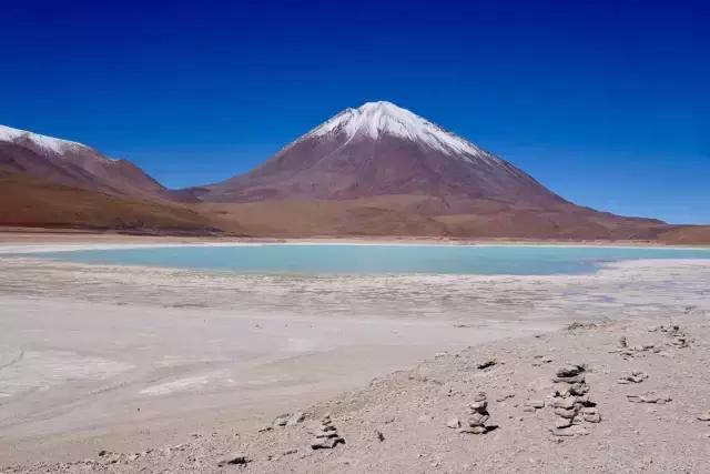 这才是旅行的样子，从亚洲至南美洲，他比我们多了点勇气和决心