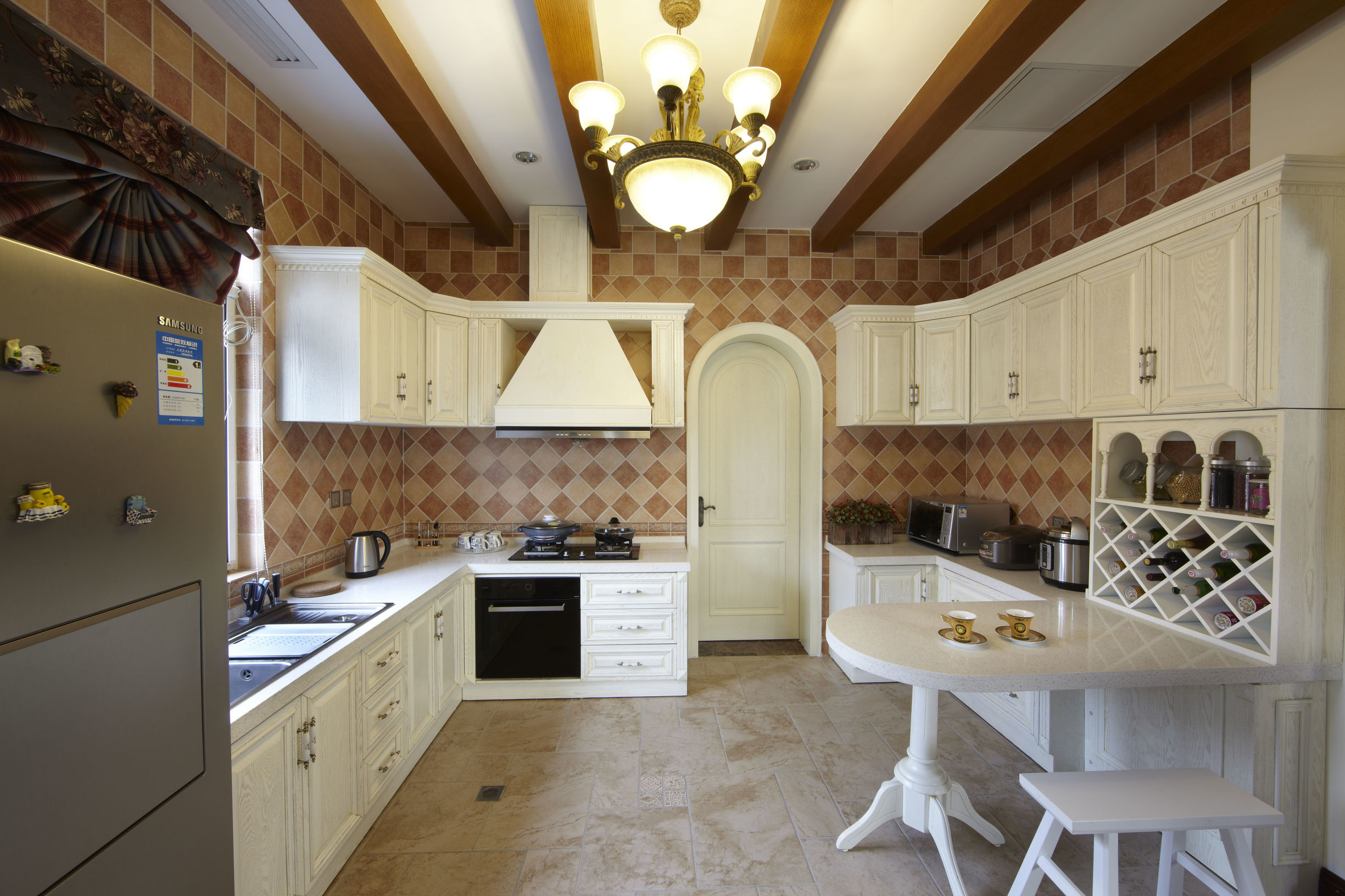 朋友总是夸我家装修好看,朋友来家里夸装修的好