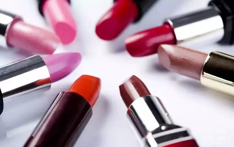 人生中第1支口红买什么颜色好,人生中第一管口红