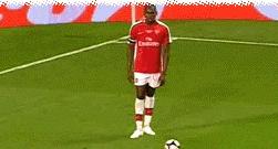 这些足球场的逗比不去演戏简直太可惜了，奥斯卡欠他们一座奖杯！