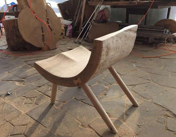 老公在家用腐烂木头打的椅子，竟丝毫不比商场买的差！手艺绝了！