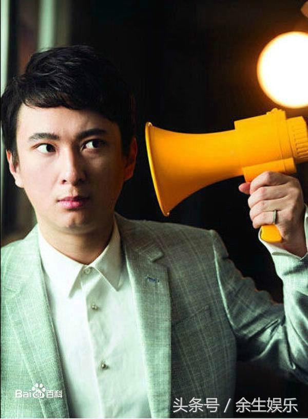 出国12年小伙却突然海归回国,22岁留学生玩电竞