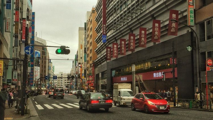 旅行是孤独的人在寻找的方式,旅行是我一辈子都愿意做的事