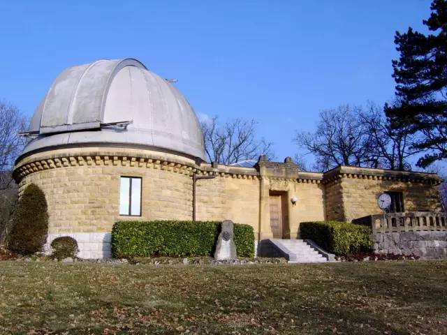 乔布斯手上的精工,当年差点就把瑞士表干掉了