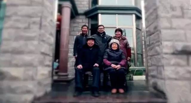 80后老师辞职回乡创业,80后教师辞职卖肉夹馍