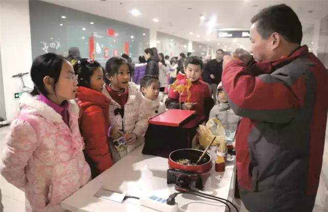 小班老师对孩子变化和成长的感悟,老师感慨学生一年的变化