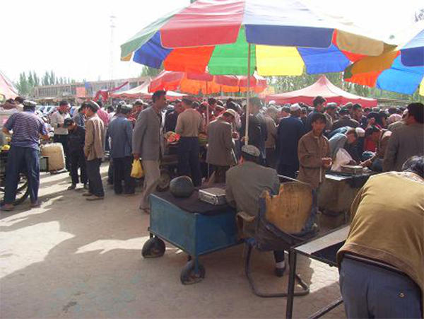 和田墨玉桃花石值钱吗,桃花石和田玉
