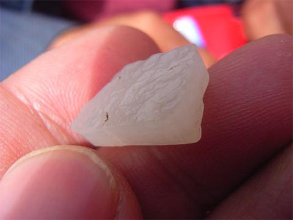 和田墨玉桃花石值钱吗,桃花石和田玉