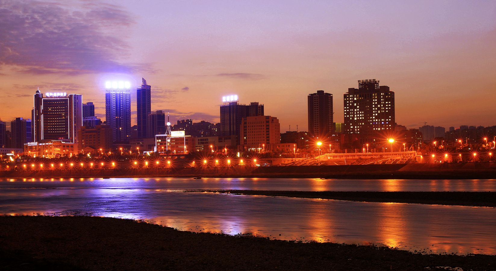 安康籍著名影视演员张嘉译,陕西知名演员张嘉译