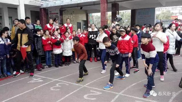 天呀!南阳市十一小“家长志愿者安全岗”竟然一岗难求!