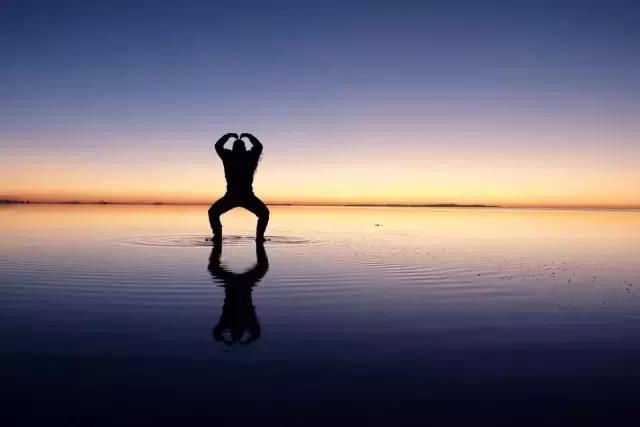 这才是旅行的样子，从亚洲至南美洲，他比我们多了点勇气和决心