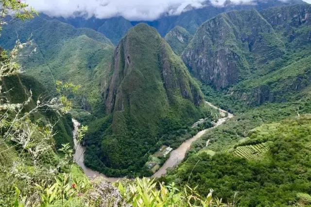 这才是旅行的样子，从亚洲至南美洲，他比我们多了点勇气和决心