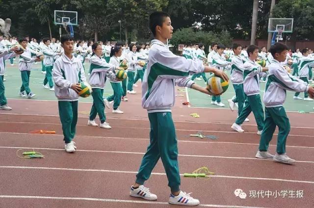 白云湖小学大课间,白云省实的大课间