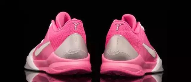 最近很火的黄黑配色的球鞋,公认最好看的配色的球鞋