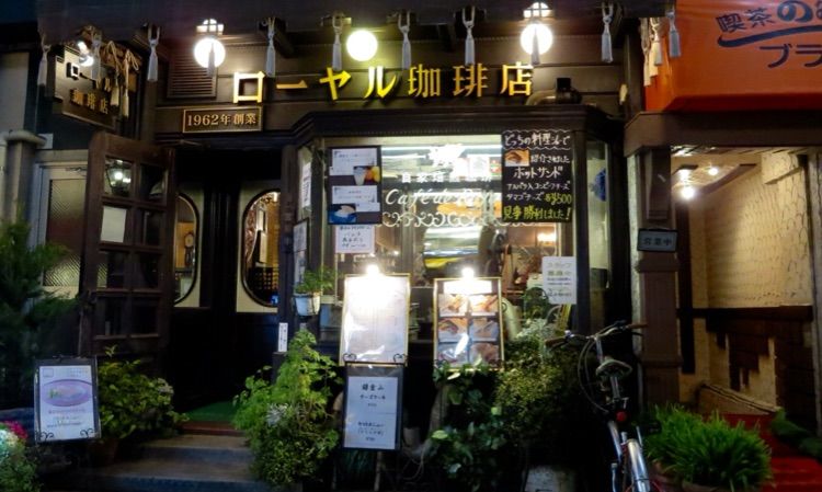 旅行是孤独的人在寻找的方式,旅行是我一辈子都愿意做的事