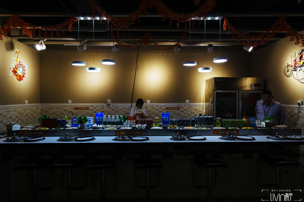 沉浸式逛南宁朝阳百货商店视频,南宁朝阳地下商业街人流