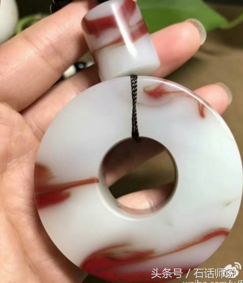 外蒙料七彩玛瑙鸡血玉贵吗,鸡血红玛瑙