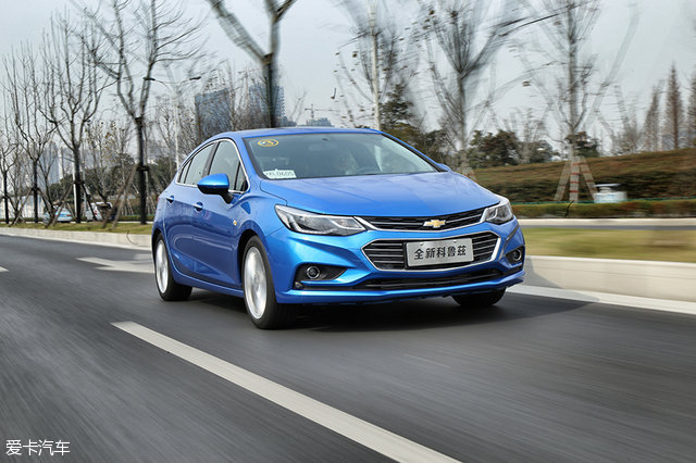 西安13年雪佛兰科鲁兹两厢,雪佛兰1.4t科鲁兹两厢二手车