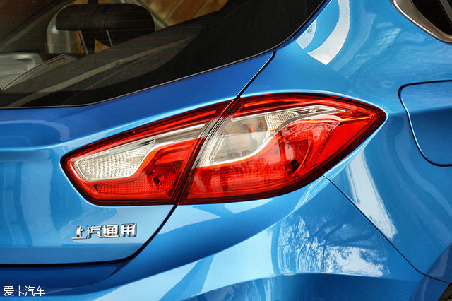 西安13年雪佛兰科鲁兹两厢,雪佛兰1.4t科鲁兹两厢二手车