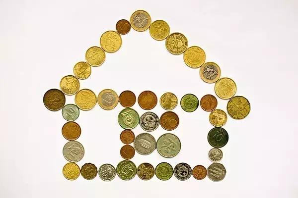 黑中介被打工人打,黑中介卷走两万块钱跑路怎么办