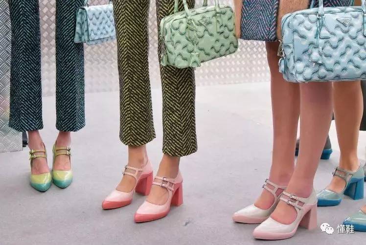 女神节推荐潮鞋,女神节推荐潮鞋大g