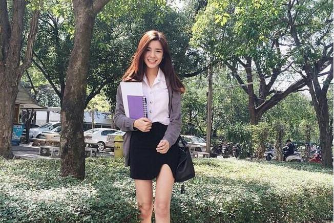 上学时最可怕的事,是和那个人做了同桌!