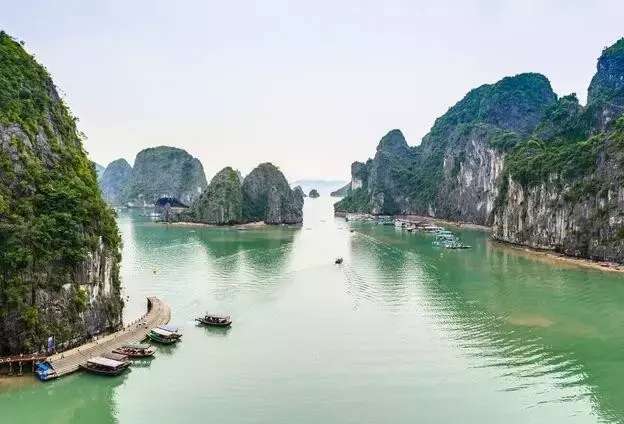 去哈尔滨可以逛哪几个国家,哈尔滨能坐火车出国游