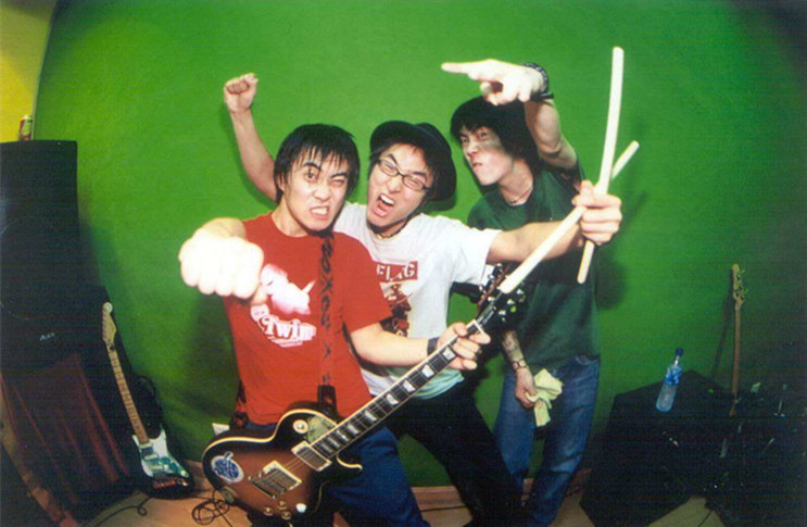 二十多年饮冰终凉了热血,二十年饮冰