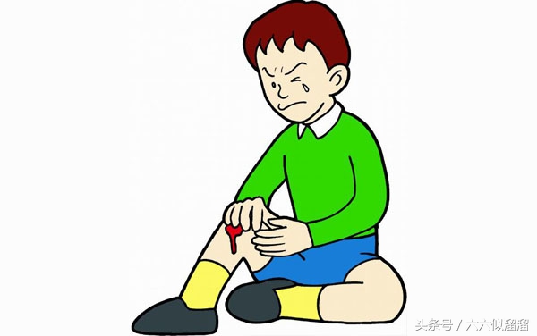 在没有绷带急救时哪些是错误的,10个常见的急救技巧90%的人做错了