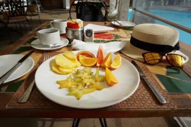 毛里求斯，拿水壶换保时捷的天堂