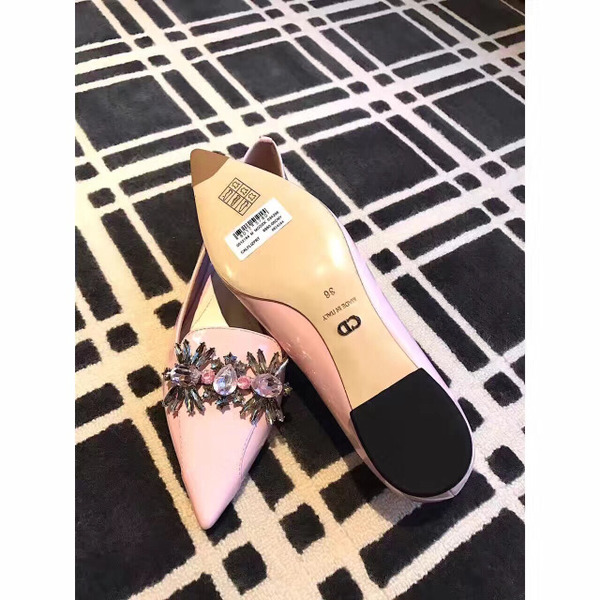 今年流行的大牌鞋子秋冬,当季最流行的大牌鞋子