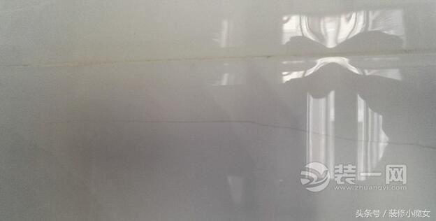 厨房烟道的瓷砖开裂修复,厨房烟道瓷砖开裂怎么修复