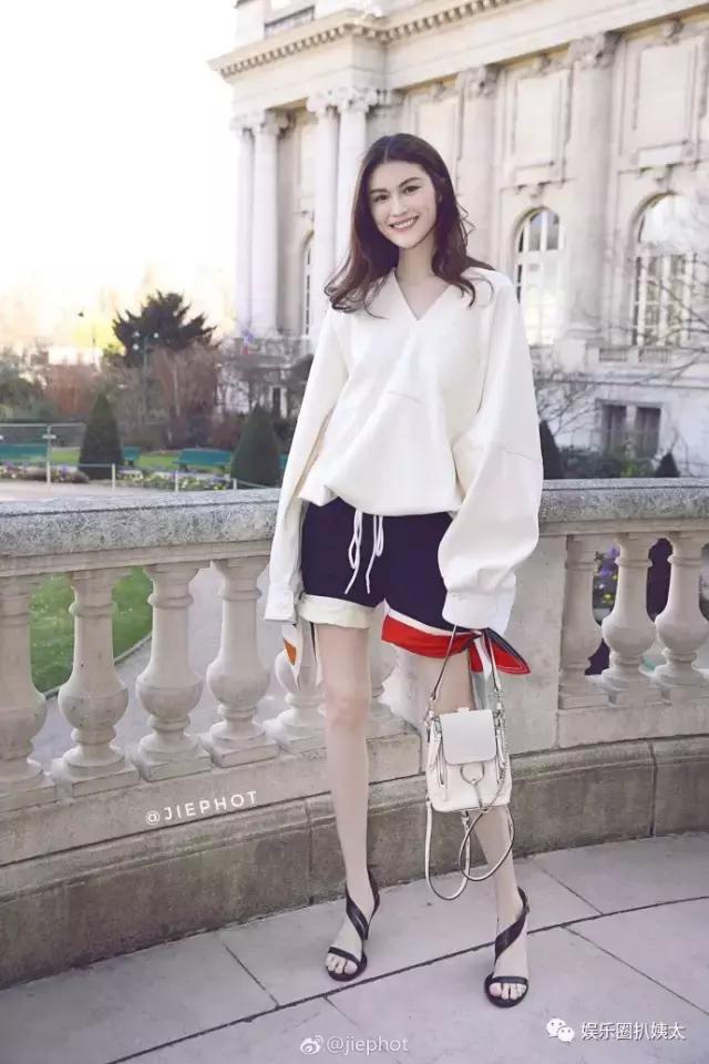 刘亦菲为什么老是被嘲胖,刘亦菲巴黎时装周造型