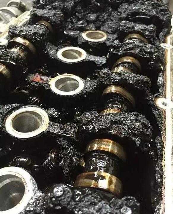 汽车机油不换会抖动吗,汽车机油不换会导致油耗升高吗