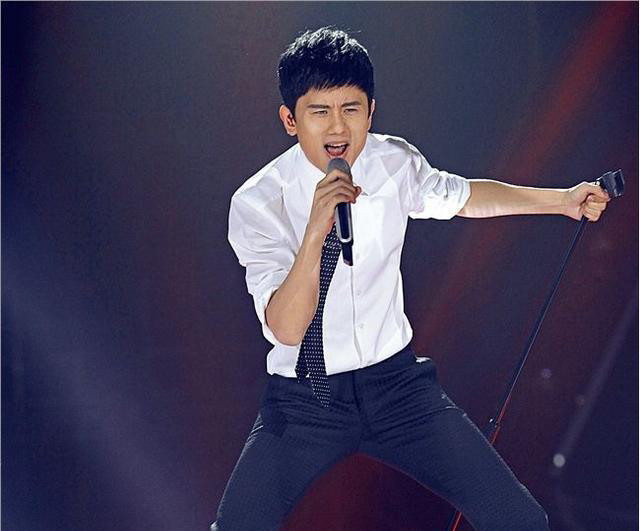 张杰实力翻唱遭怒怼,张杰被质疑的歌曲