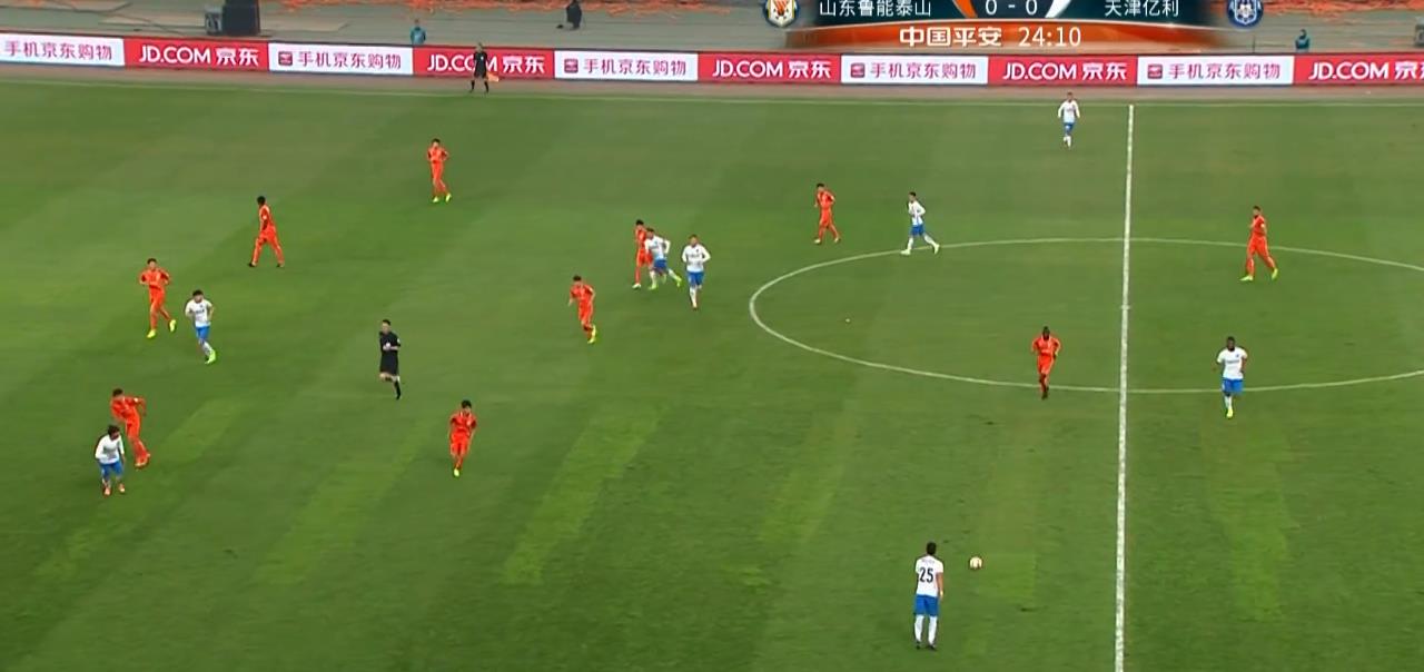 佩莱高高跃起山东鲁能泰山,佩莱鲁能首球