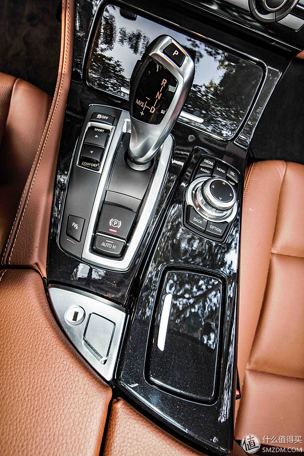 宝马520i旅行版功能,宝马520i和530旅行