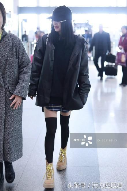 杨幂机场新look美炸!可她曾经也是各大时装周的雷神啊!