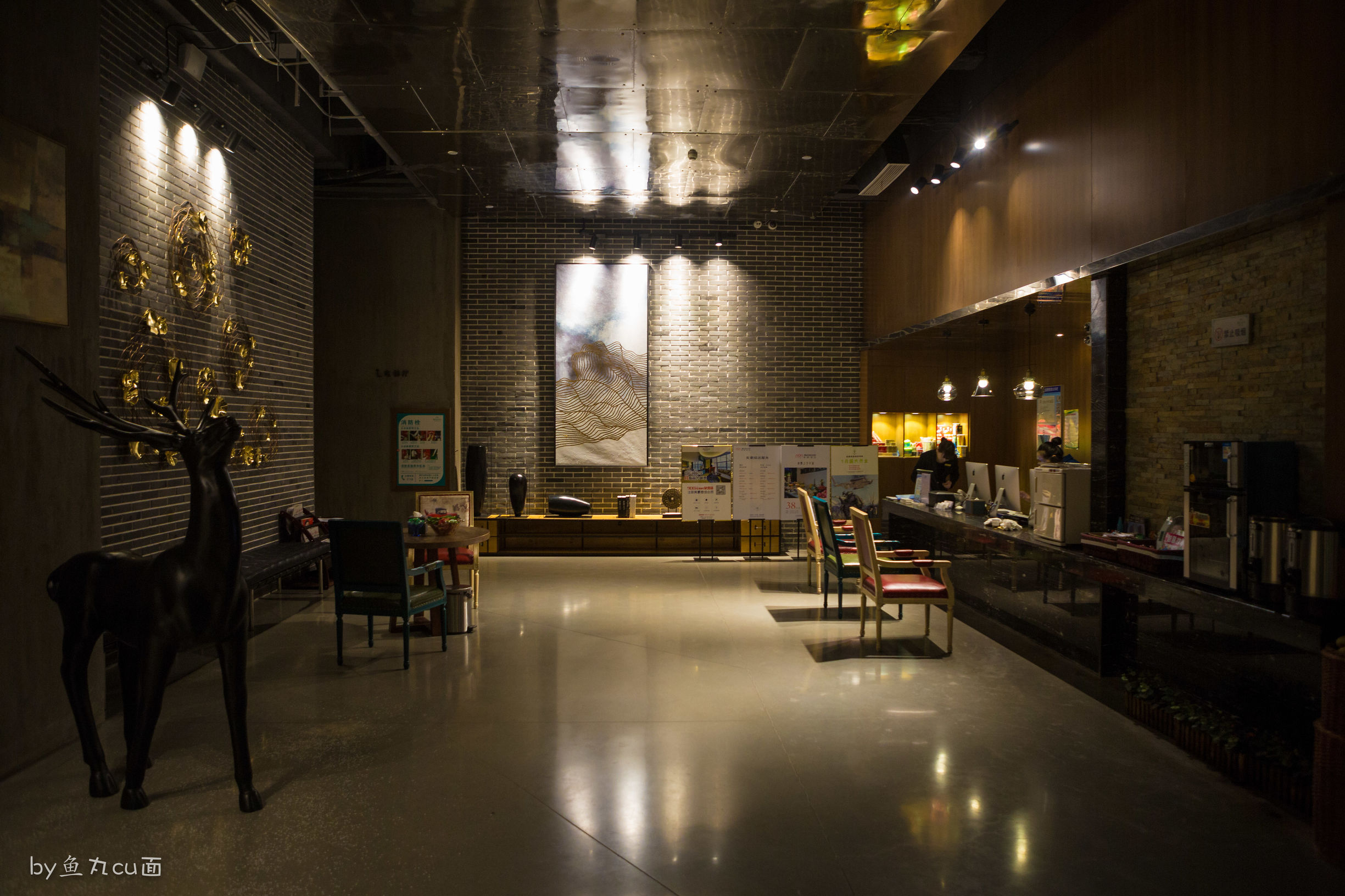 无锡这家酒店，竟然自带酒吧和游戏厅