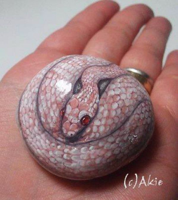 好可怕!他说画画的不是他,而是石头自己!