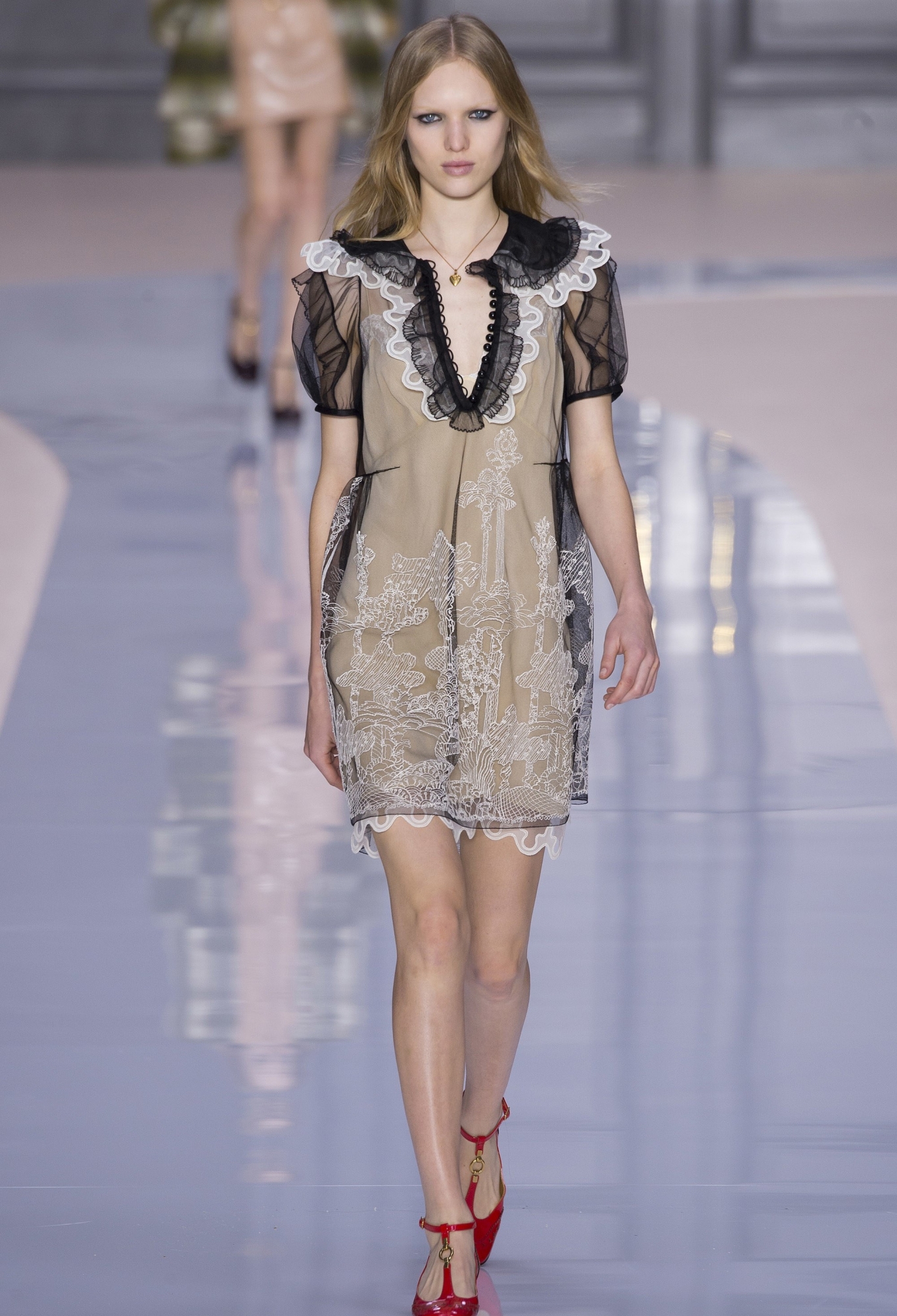 chloe最新秀,2023年chloe秋冬服装走秀