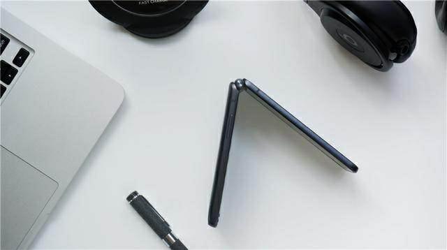 三星w2017全面展现,三星w2017全新