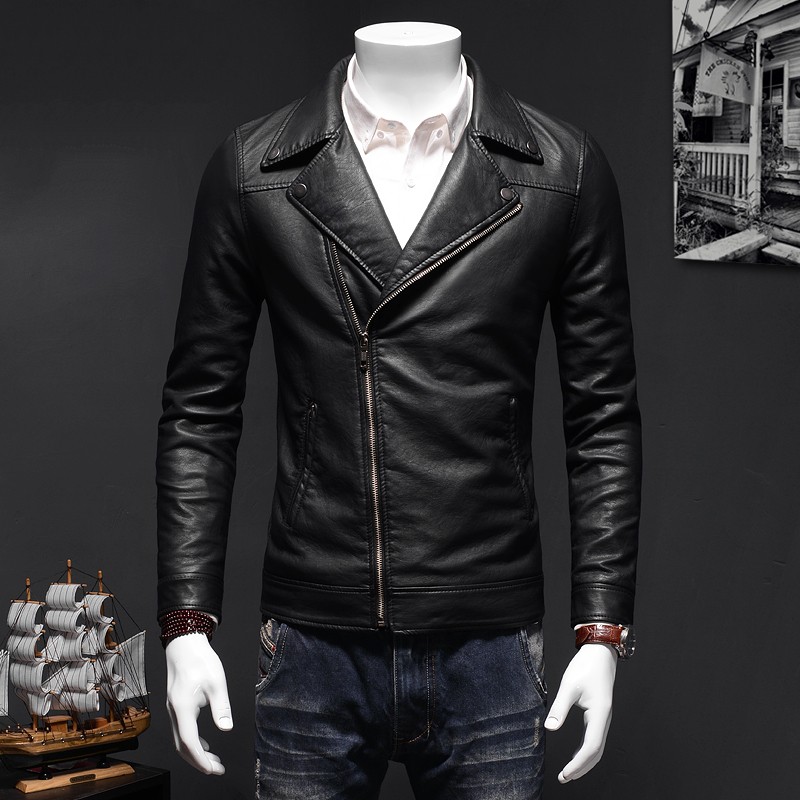皮衣男款痞帅街拍,亮面机车皮衣男款街拍