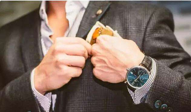 朋友圈喜欢发定位的男生,朋友圈个性定位