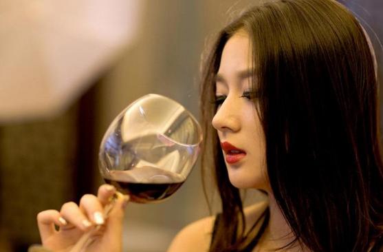 喝不完的红酒怎么喝,喝不完的红酒怎么解决