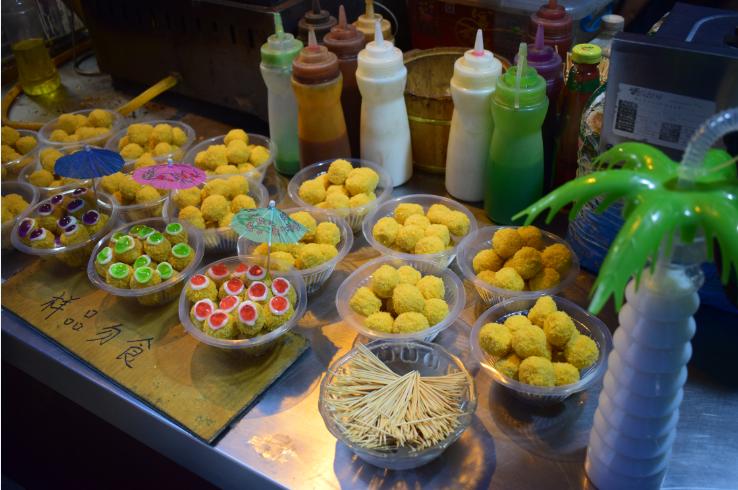 开封西司夜市美食攻略,深夜放毒之开封美食