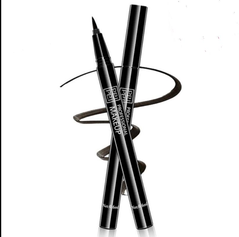 小脸配眼镜怎么选镜框,四眼妹适合什么镜框