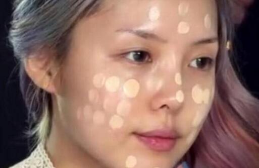 bb霜怎么涂既遮瑕又不容易油,bb霜的正确上妆法图片