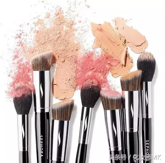 想买大牌化妆品在哪入手,哪里买化妆品性价比高